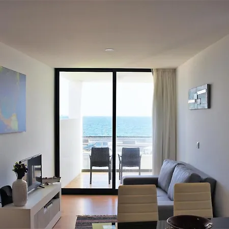 Ocean Blue Apartment *
